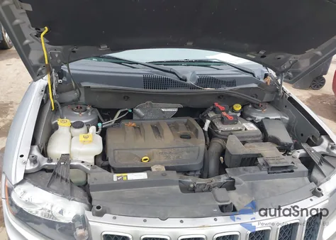 2015 Jeep Compass Sport из США, поврежденный, VIN 1C4NJDBB2FD357822